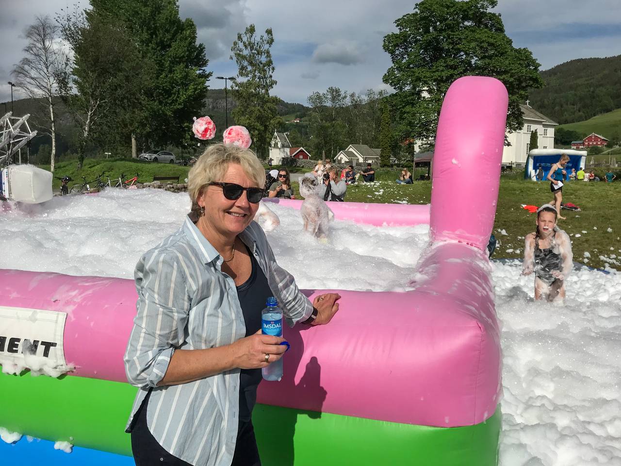 Hiilde Martini Momrak på vannfesten i Fyresdal
