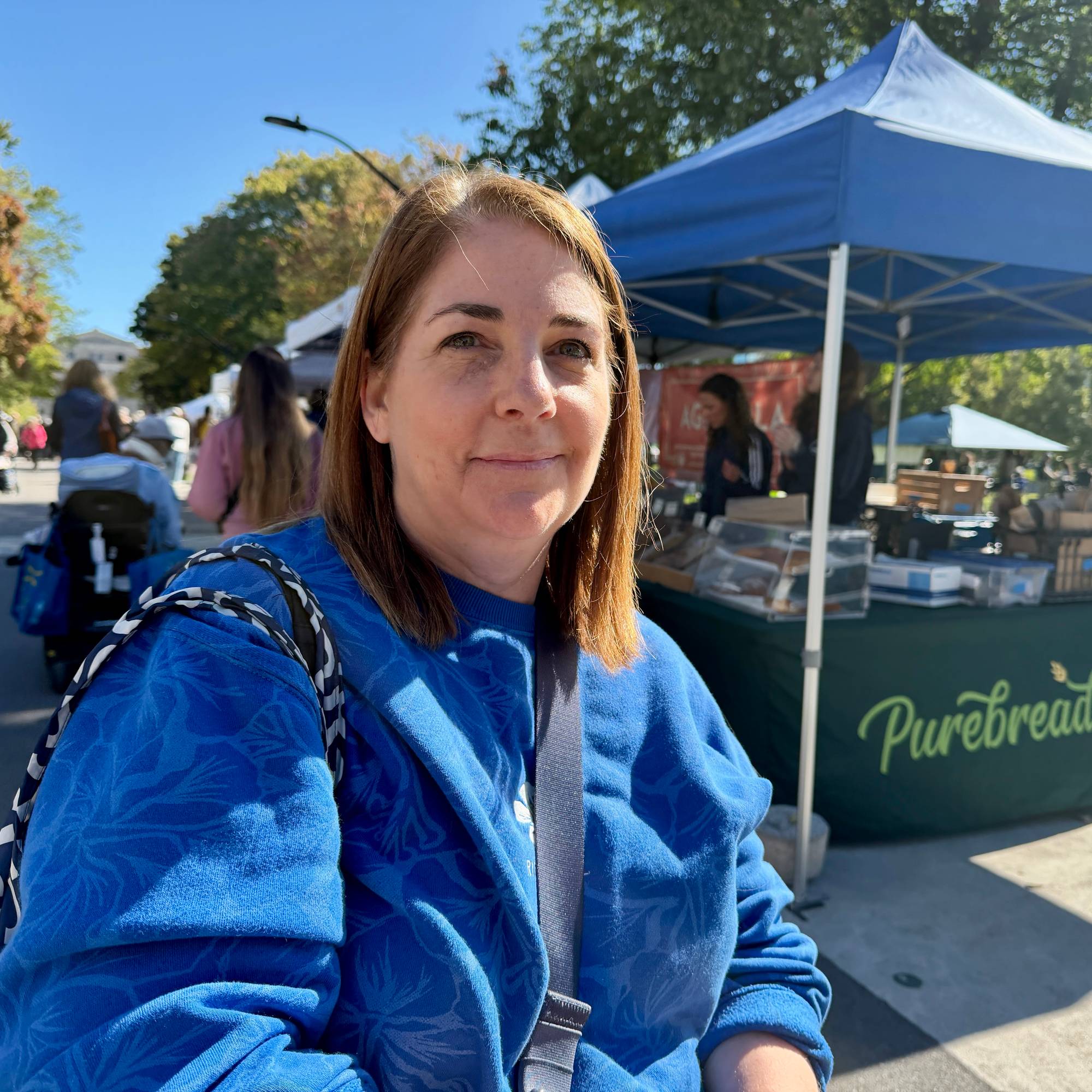 Kristin Houde på et marked i Ottawa