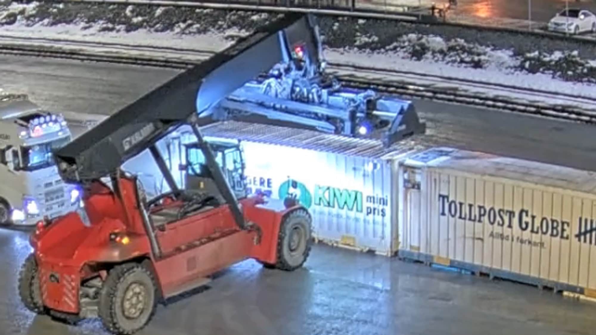 16989196, Landmark - bilde fra åsted, truck