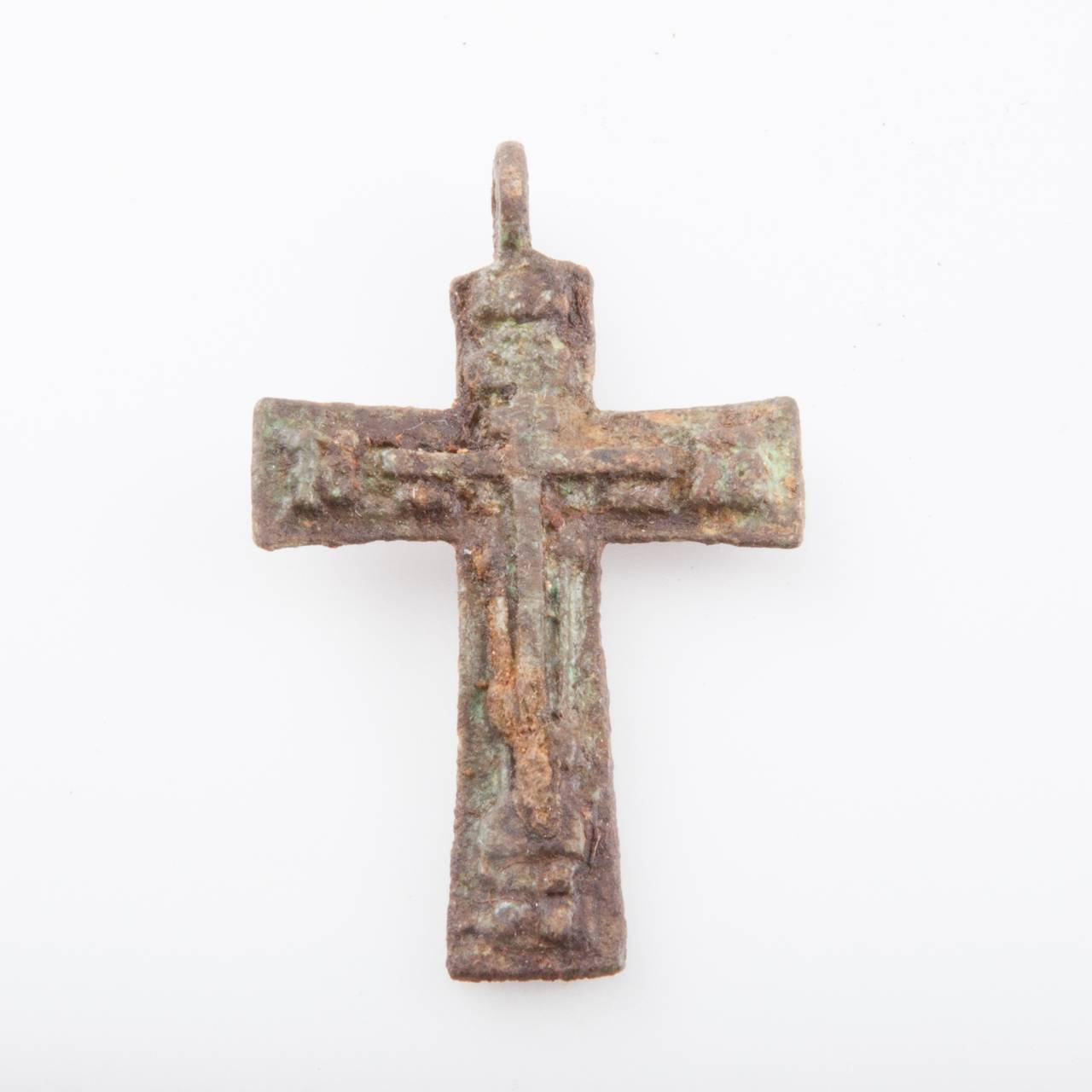 Kors funnet i samiske urgraver som tilhører De schreinerske samlinger