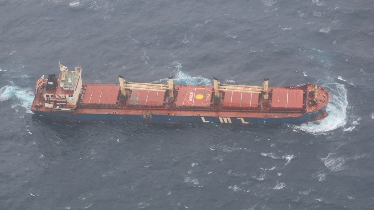 Kystvaktskip p&aring; vei til havaristen