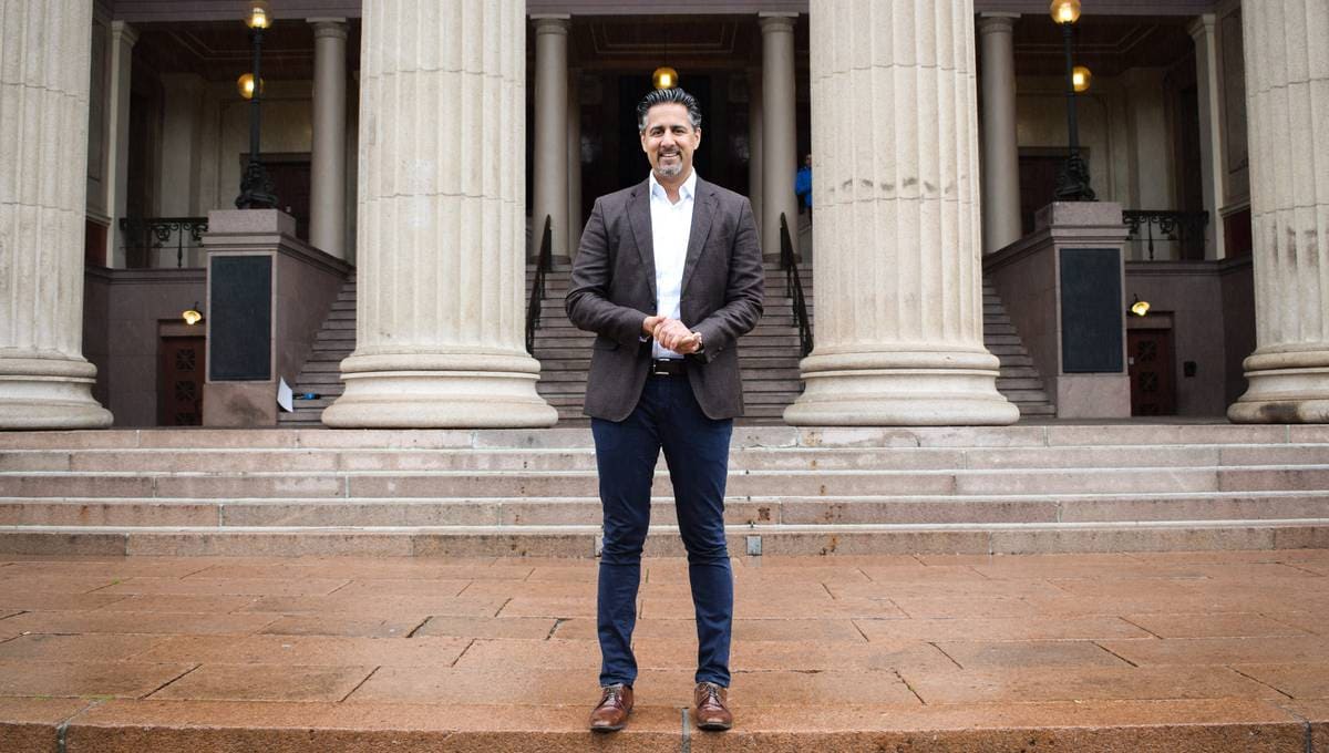 Abid Raja: – Vanskelig å være stolt muslim – NRK Norge – Oversikt over ...