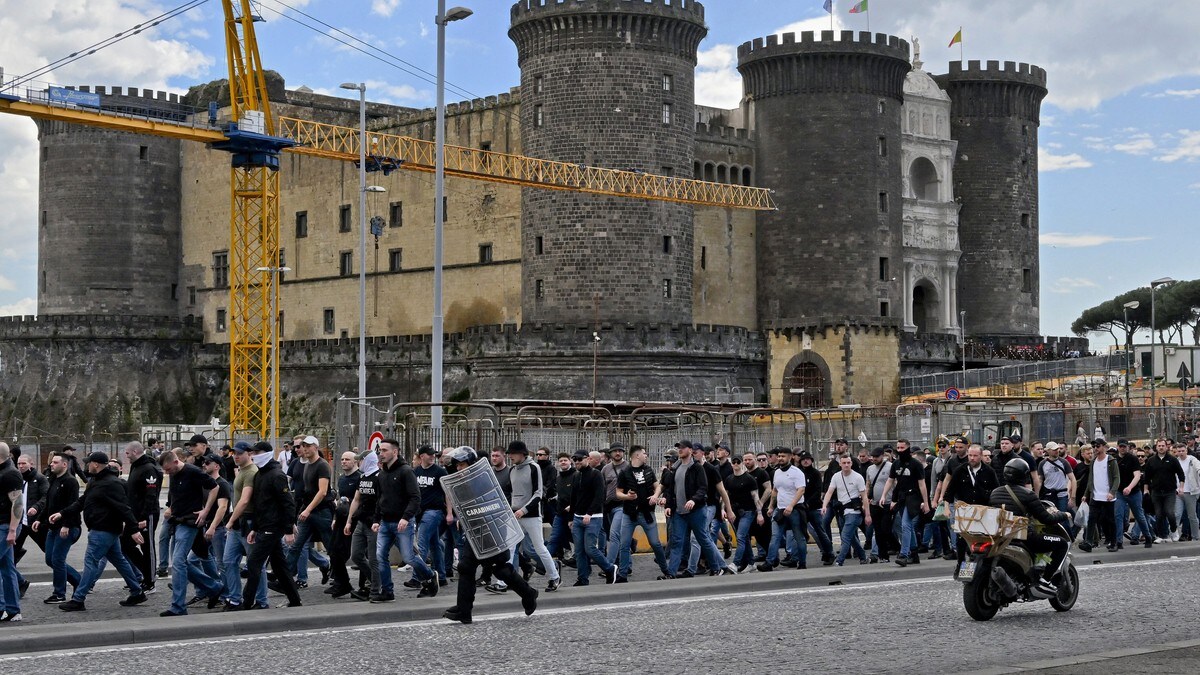 Voldsomme supporteropptøyer i Napoli foran mesterligakamp