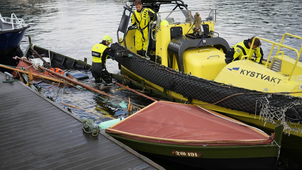 Her kjem båten til hamn