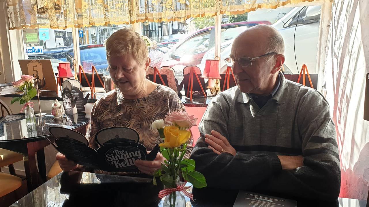 Dette er Albert Faqc og Gaby Herbosch sine feriebilder fra turen med Hurtigrutens Fridtjof Nansen i mars 2020. Lilian Harteveld og Johan Harteveld var også med på turen.
