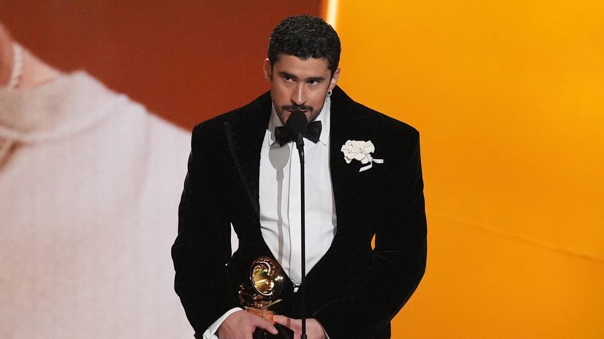 Bad Bunny med kraftig budskap mot ICE på Grammy-utdeling
