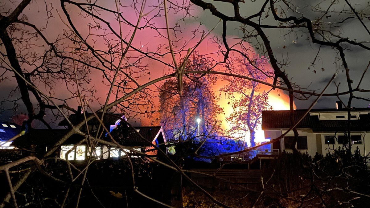 Bustadhus overtent i Bergen: 15 personar evakuert
