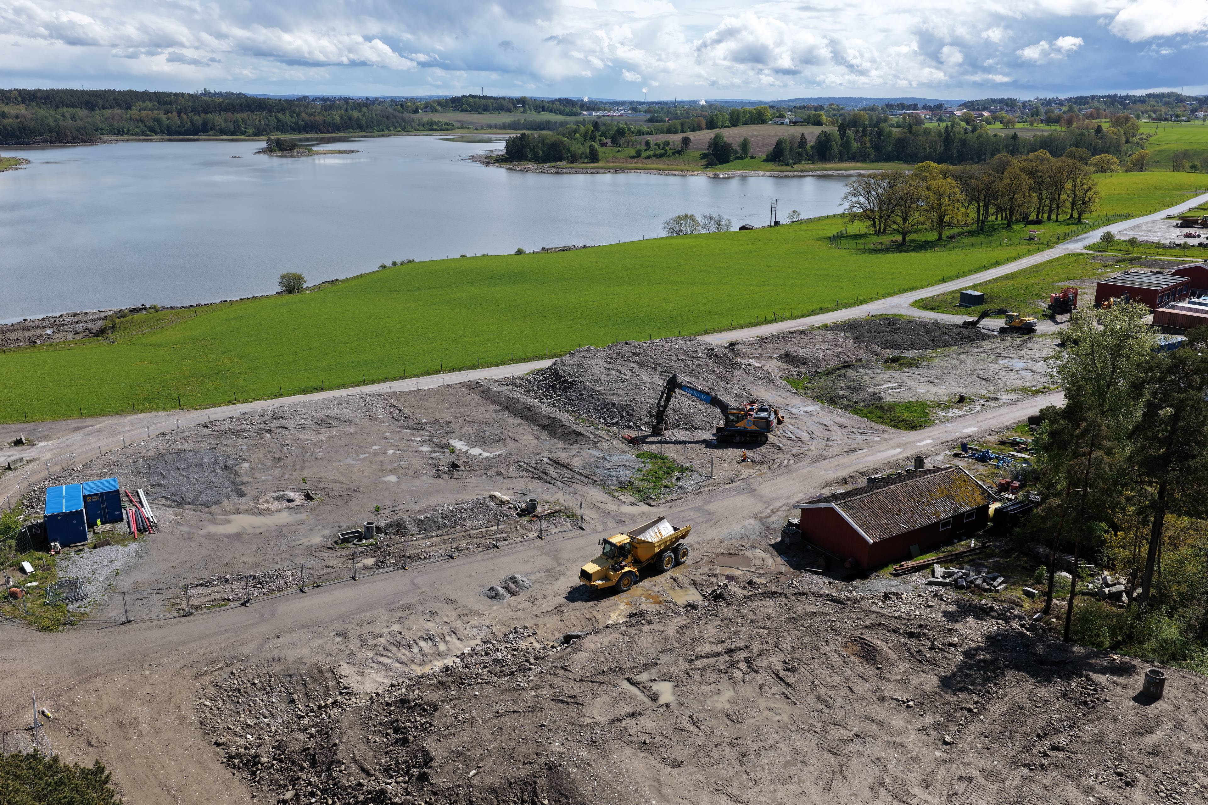 Masser fra boligblokker lagt på Kalnes