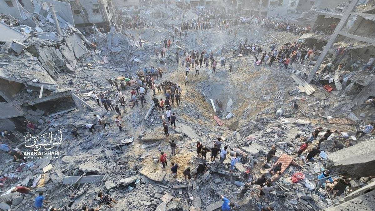 Israeli Air Strike Hits Jabalia Refugee Camp in Gaza, Killing Multiple People