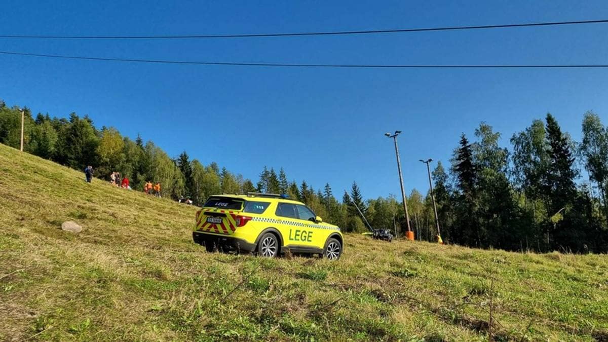 Sekshjuling med tre personer veltet i slalåmbakke i Oslo – én alvorlig skadet