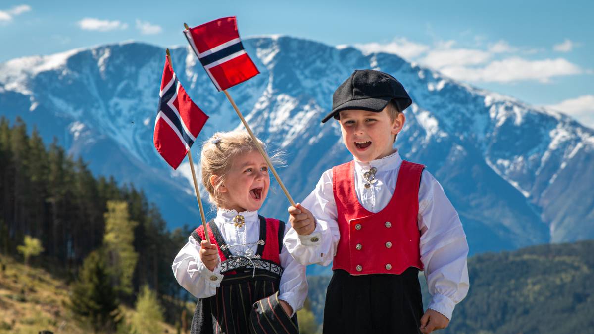 17. mai-vêret er klart: – Kan bli sveitt i bunadar rundt omkring
