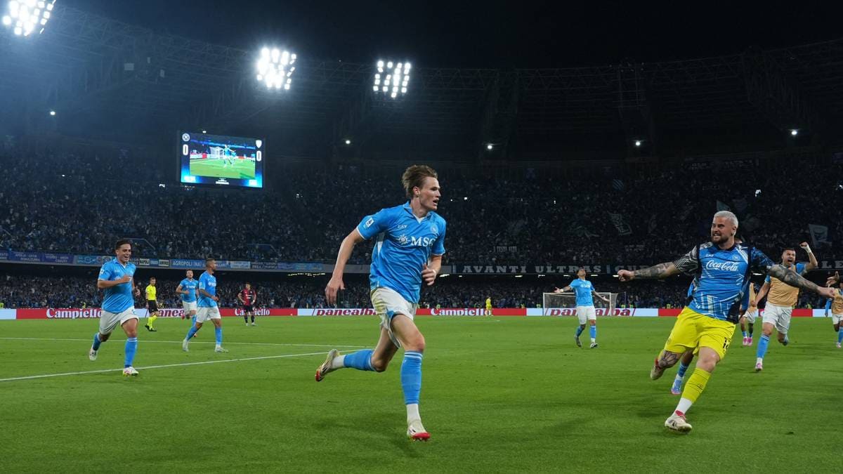 Napoli sikret serietittelen etter spektakulært brassespark