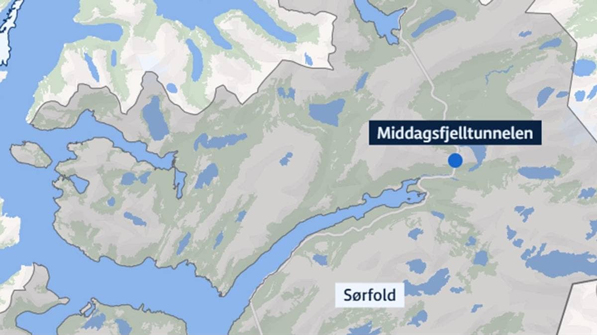 Tunnel på E6 stengt etter ulykke