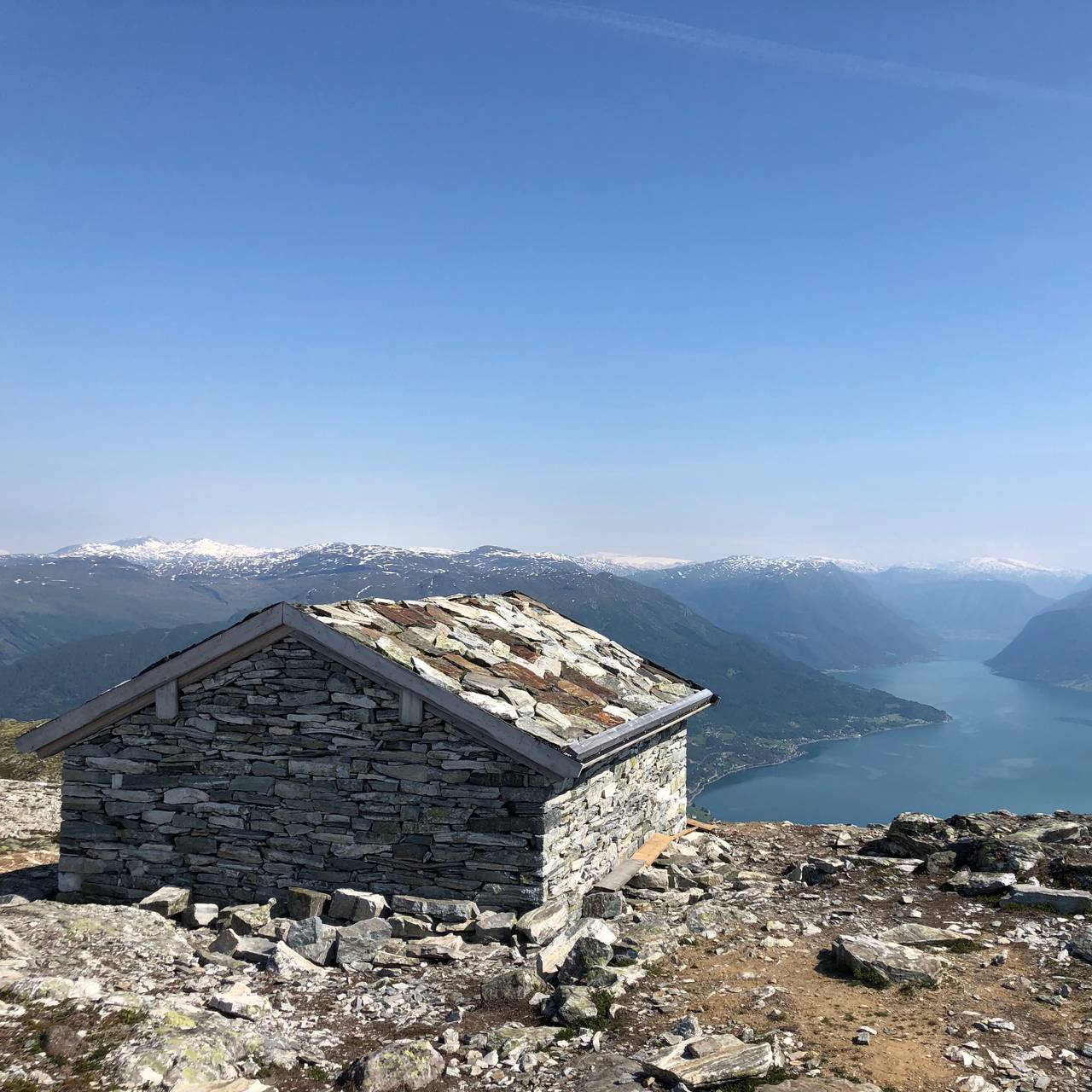 Frå fjelltoppen Molden i Luster.