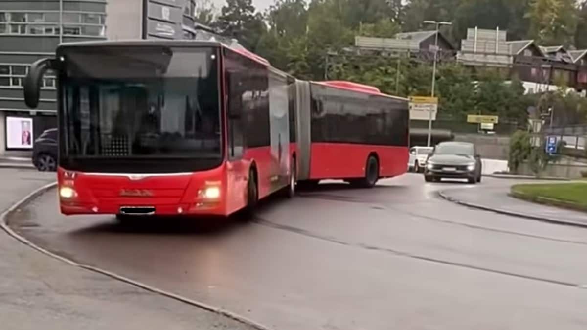 14-åring stanset på E18: Skal ha stjålet sin fjerde buss