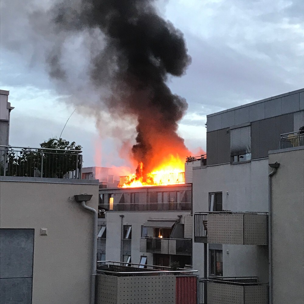 Brann på takterrasse på Torshov i Oslo