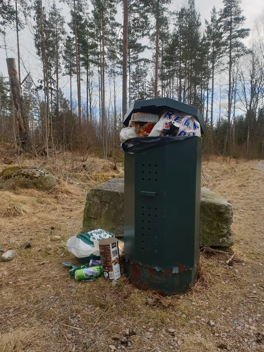 Oslomarka full av søppel etter «tidenes turhelg»