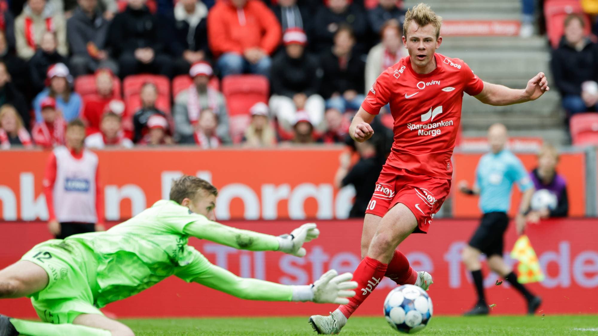 Knallt Ff Trekning For Brann M Ter RB Salzburg I Vaou4ct4n3Ow PZTfRoapgD2k9GVpDzHNrLbKvwtOtYw