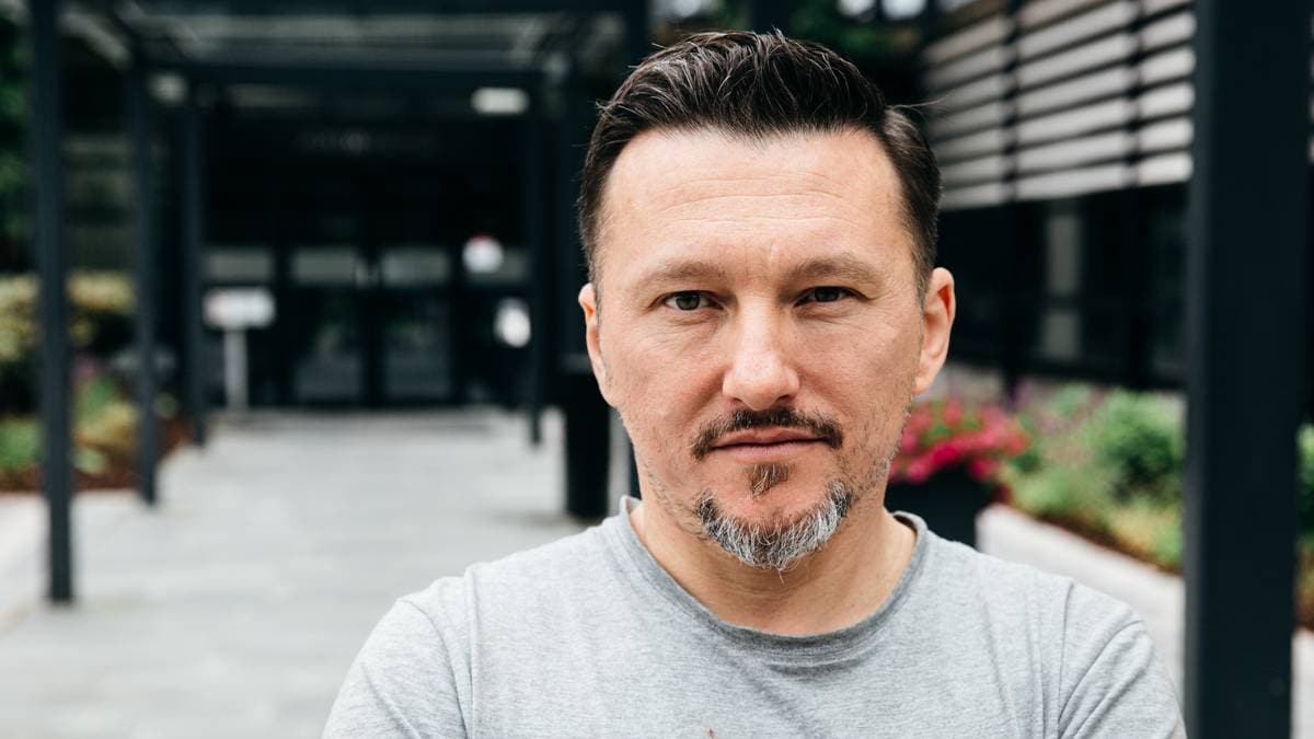 Jakub vurderer å flytte heim til Polen: – Kronekursen er veldig belastande