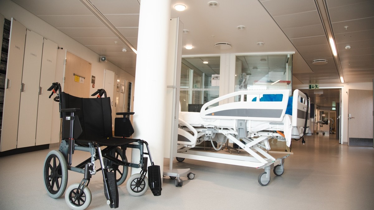 Sykehuset taper millioner p&aring; at pasienter blir liggende