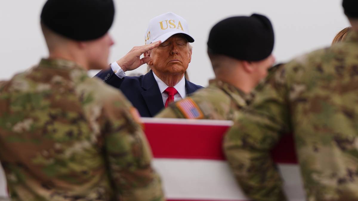 Trump hedret falne soldater