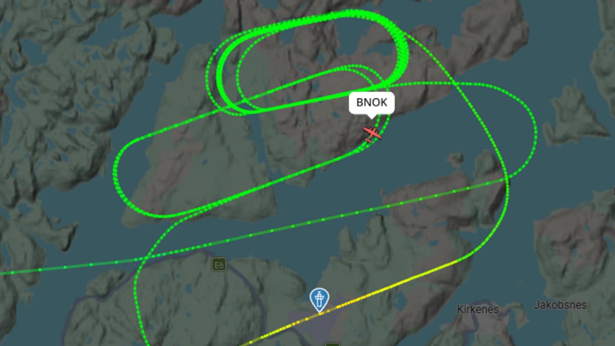 Ambulansefly fikk problemer – men landet trygt