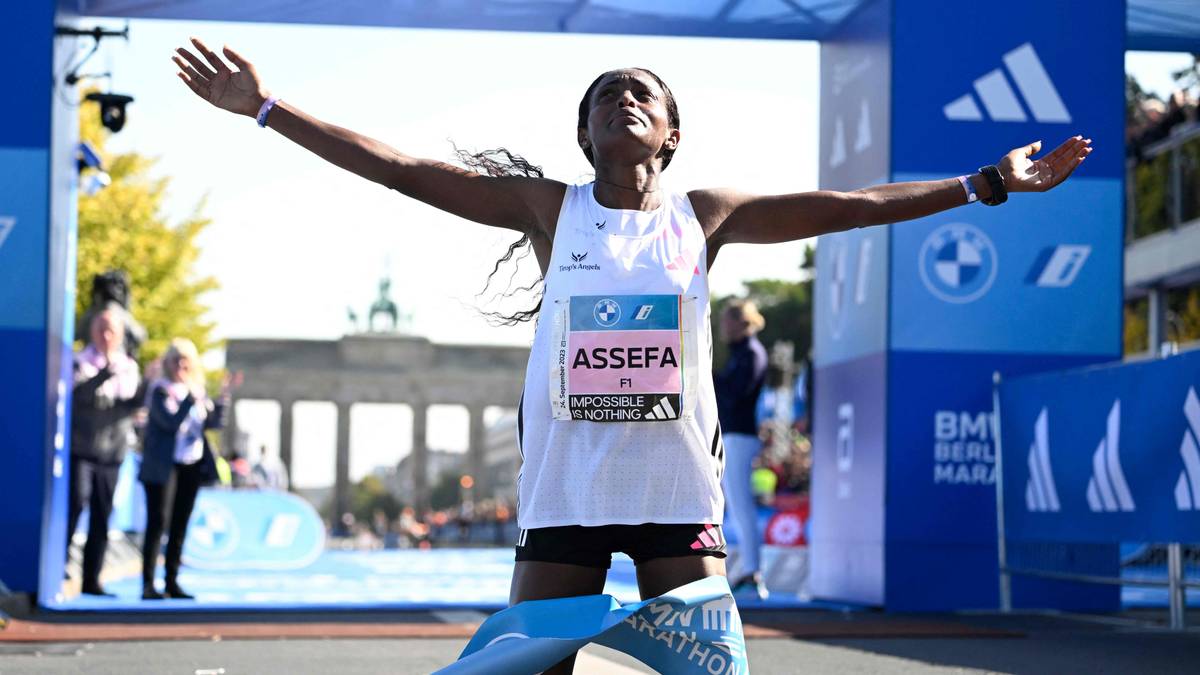 She ran 800 meters at the Olympics – today she broke the world record in the marathon – NRK Sport – Sports news, results and broadcast schedule