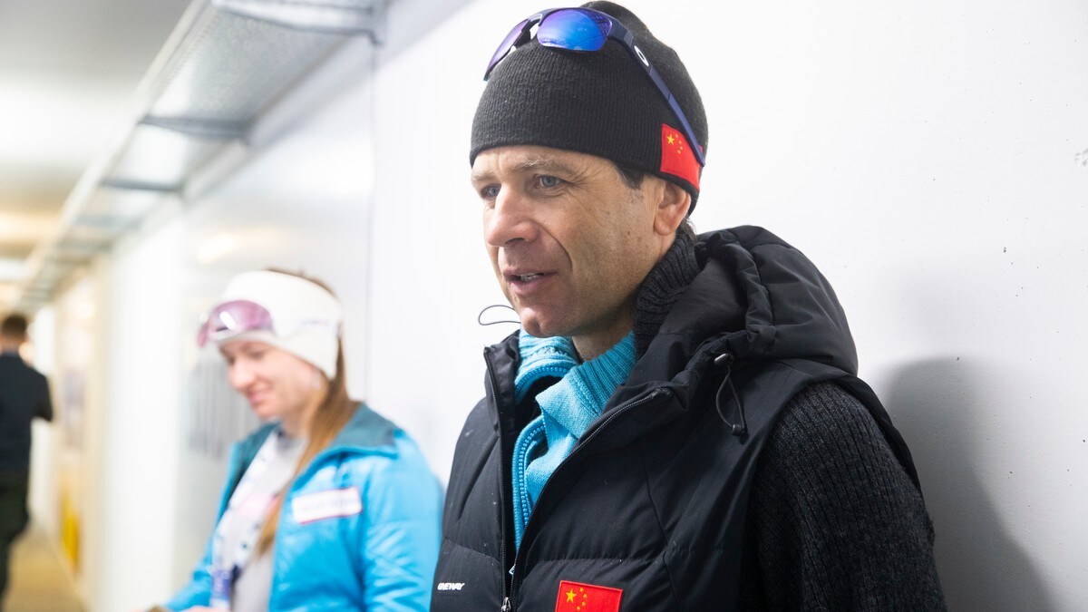 VM-gull til Norge - Bjørndalen hardt ut mot øvelsen: – Synd det deles ut medalje  
