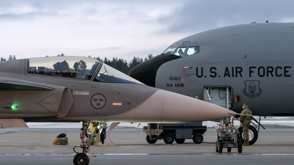 Forsvars­avtale ved­tatt – USA får til­gang til 17 militær­baser i Sverige