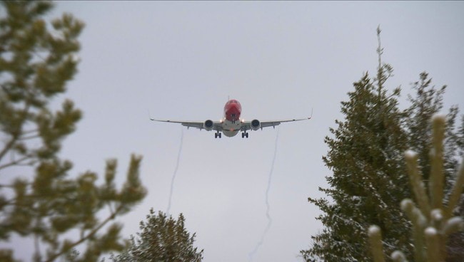 Norwegian fly går inn for landing på Gardermoen