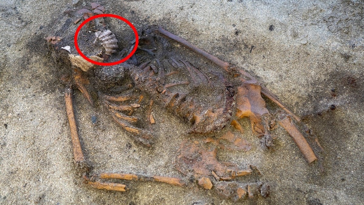 Oppsikts­vekkende funn i Trøndelag – aldri før sett i så gamle graver