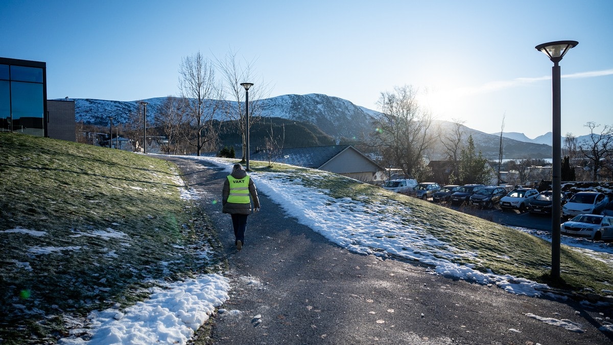 Øker vakthold ved skoler etter flere hendelser
