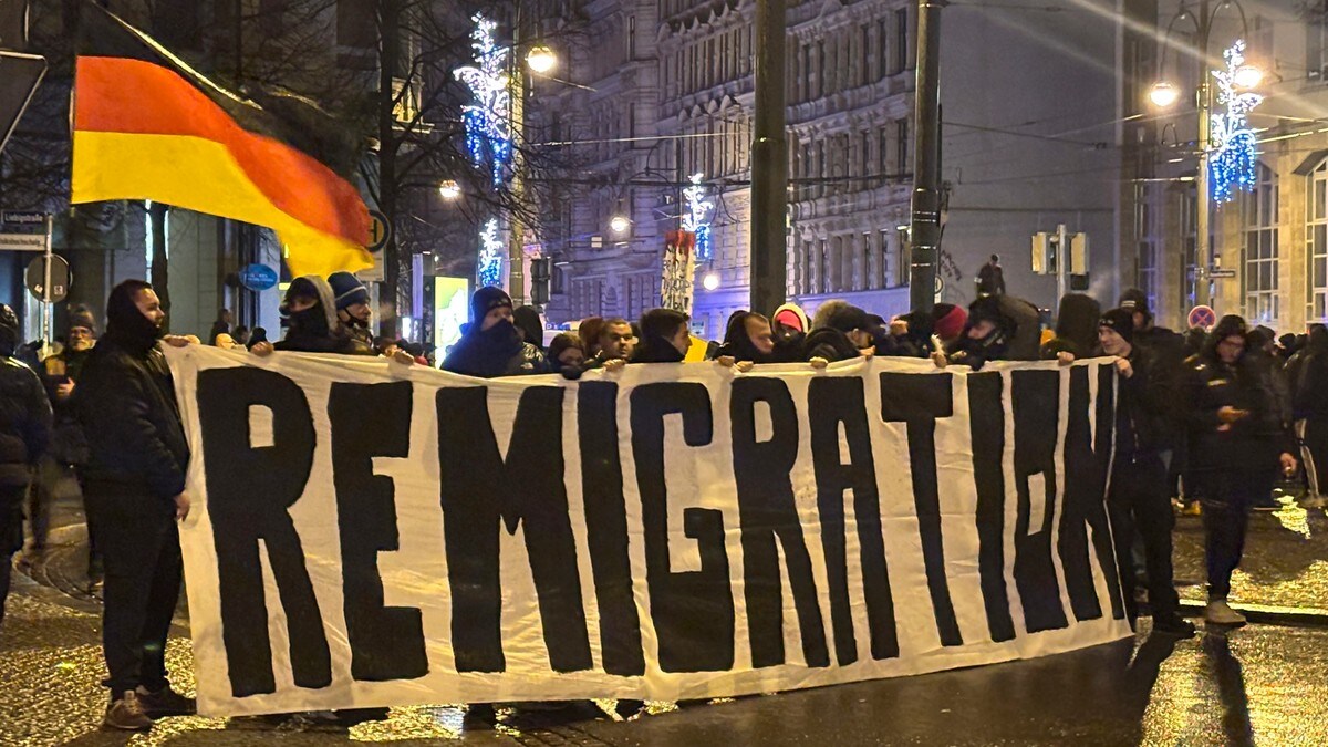 Demonstranter møtte opp i minnemarkering  i Magdeburg