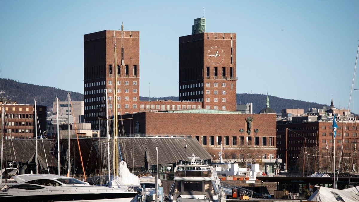 Vil ha Munch-kunst i rådhuset, trass i at fagfolk meiner kunsten blir skada