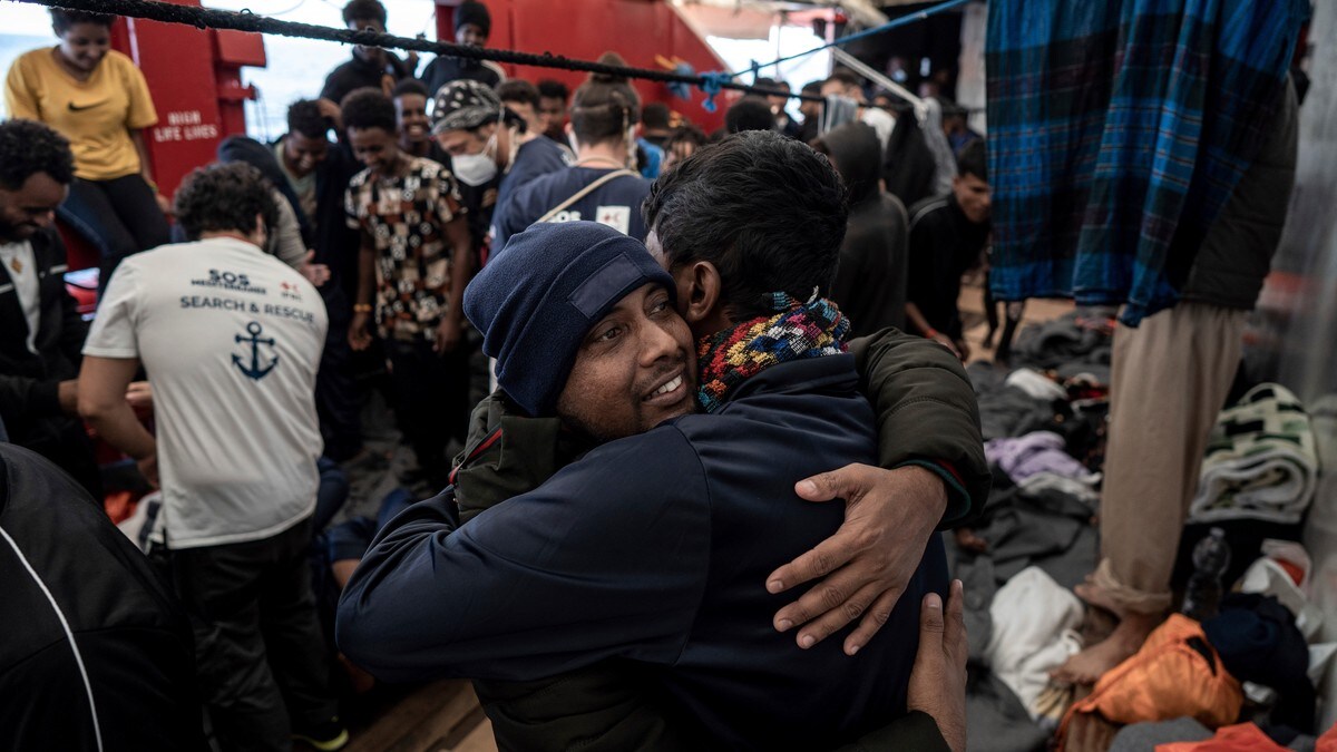 Frankrike skal deportere 44 asylsøkere fra Ocean Viking