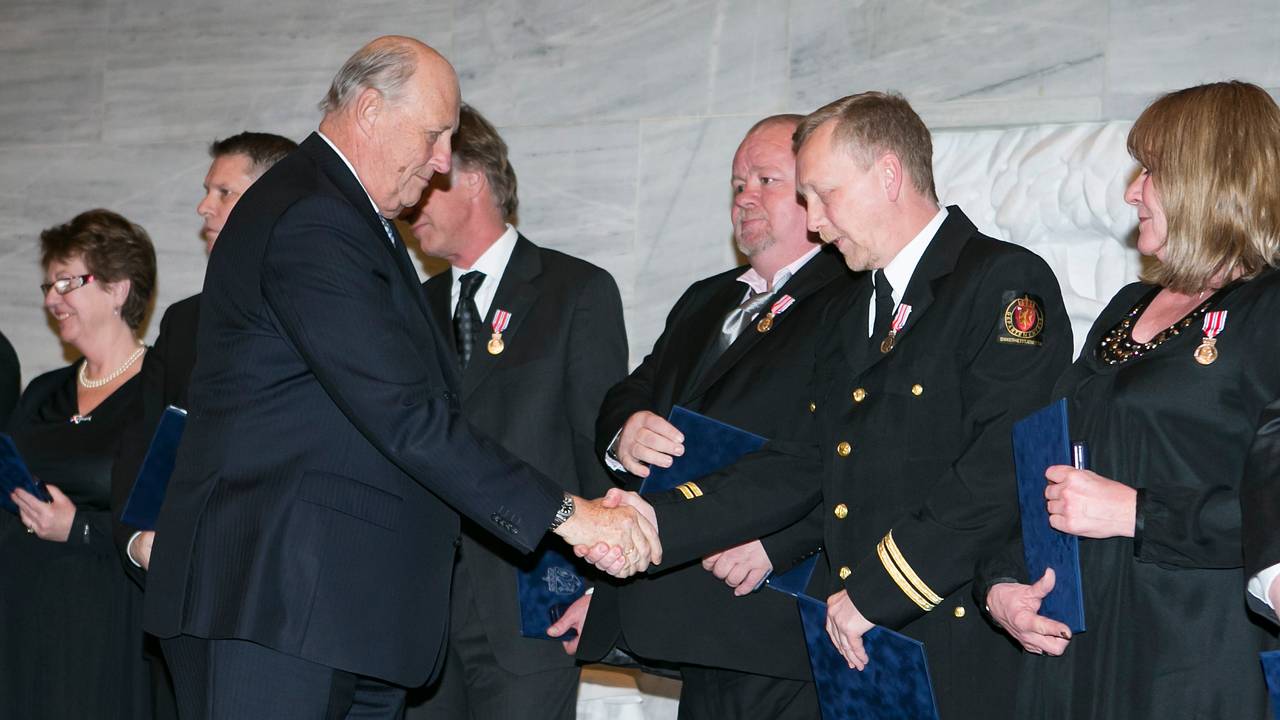 MEDALJER FOR EDEL DÅD FOR REDNINGSINNSATS 22. JULI