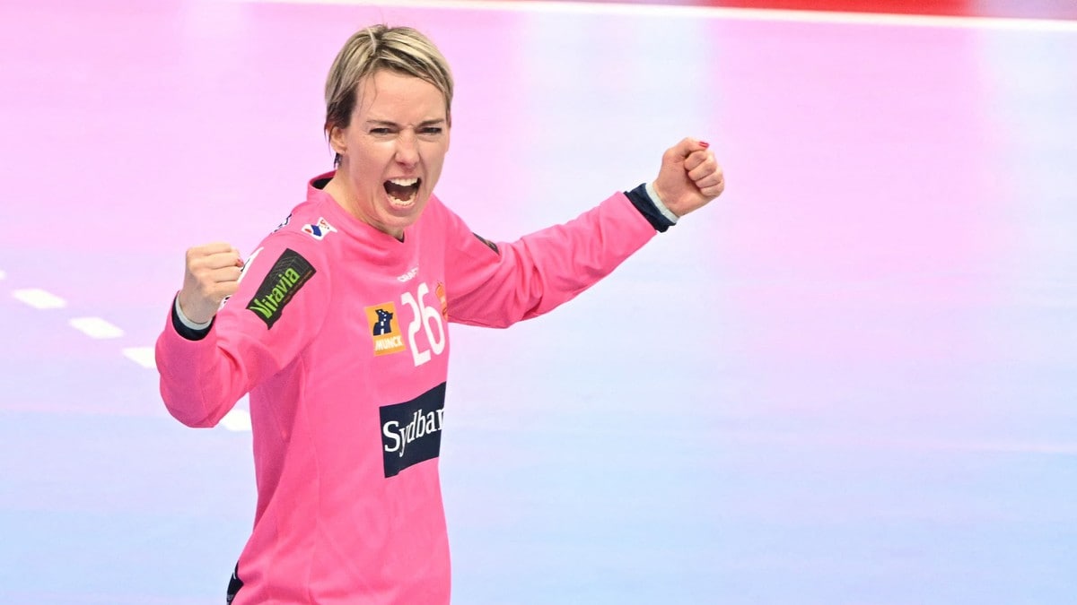 TV 2: Landslagskeeper Katrine Lunde (45) klar for serbiske Røde Stjerne