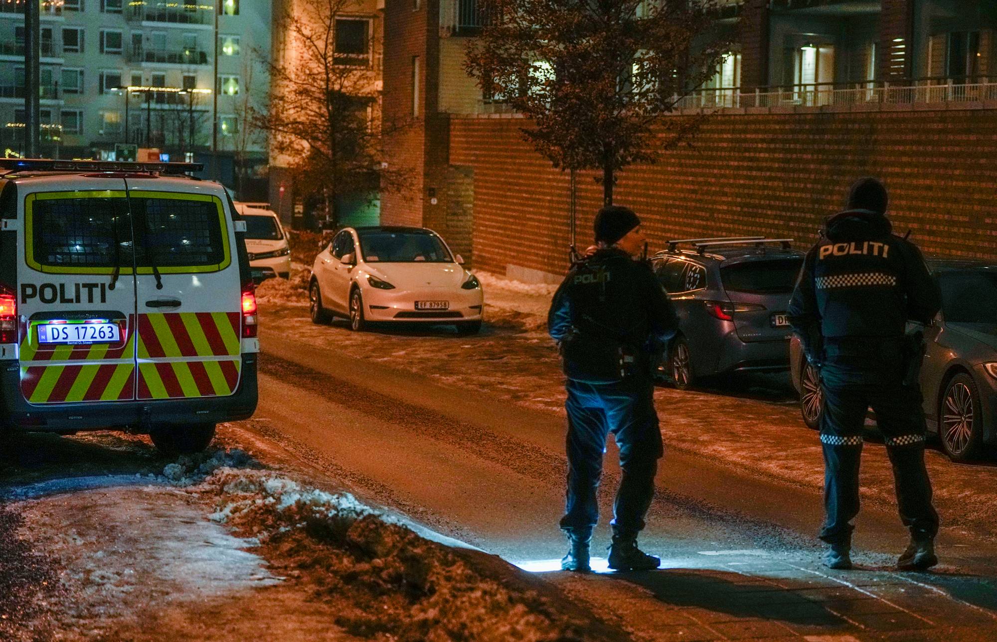 Politiet leter etter gjerningspersonen.