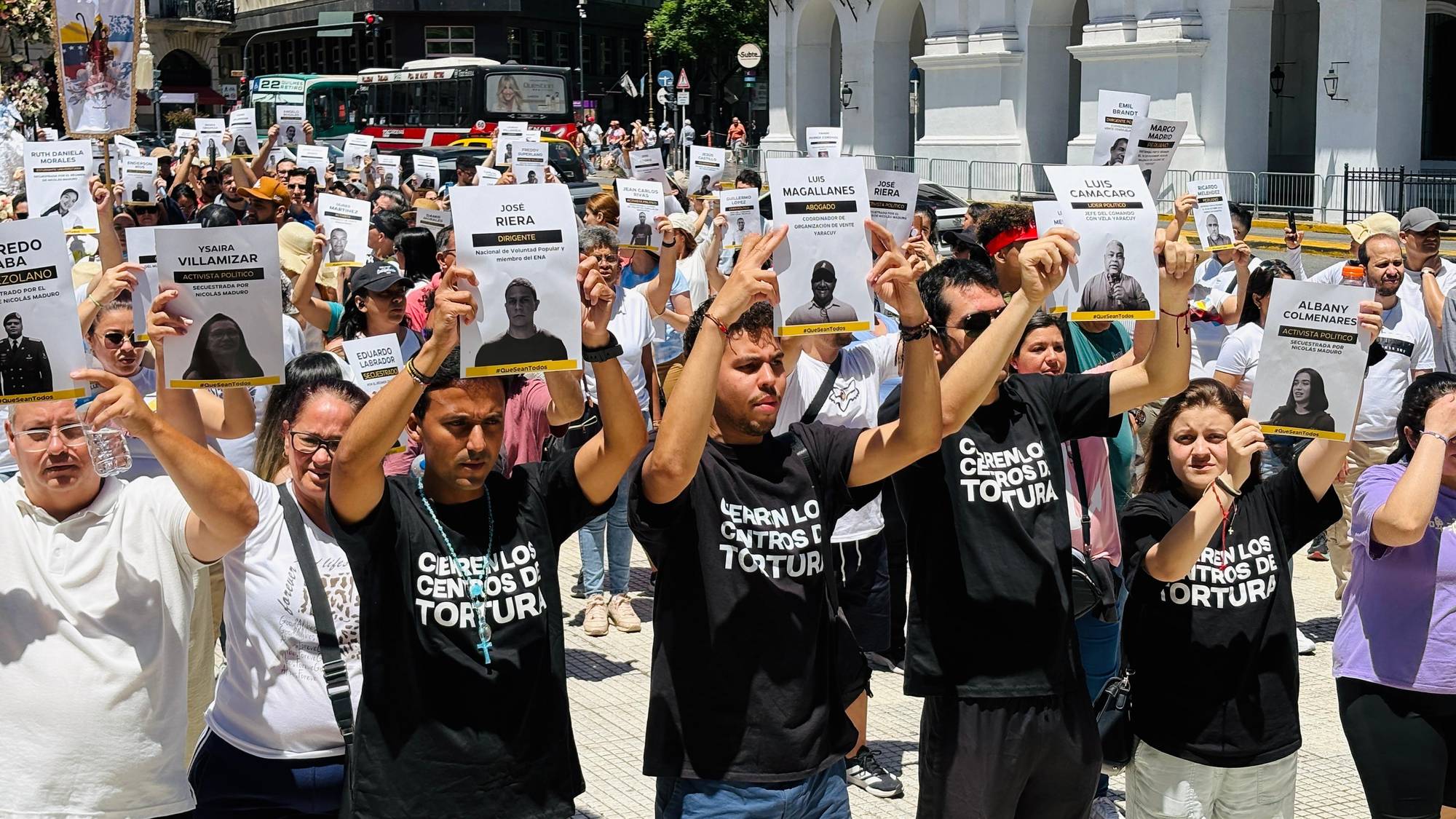 Venezuelansk aktivist Maxroberth Graterol i Buenos Aires under en demonstrasjon.