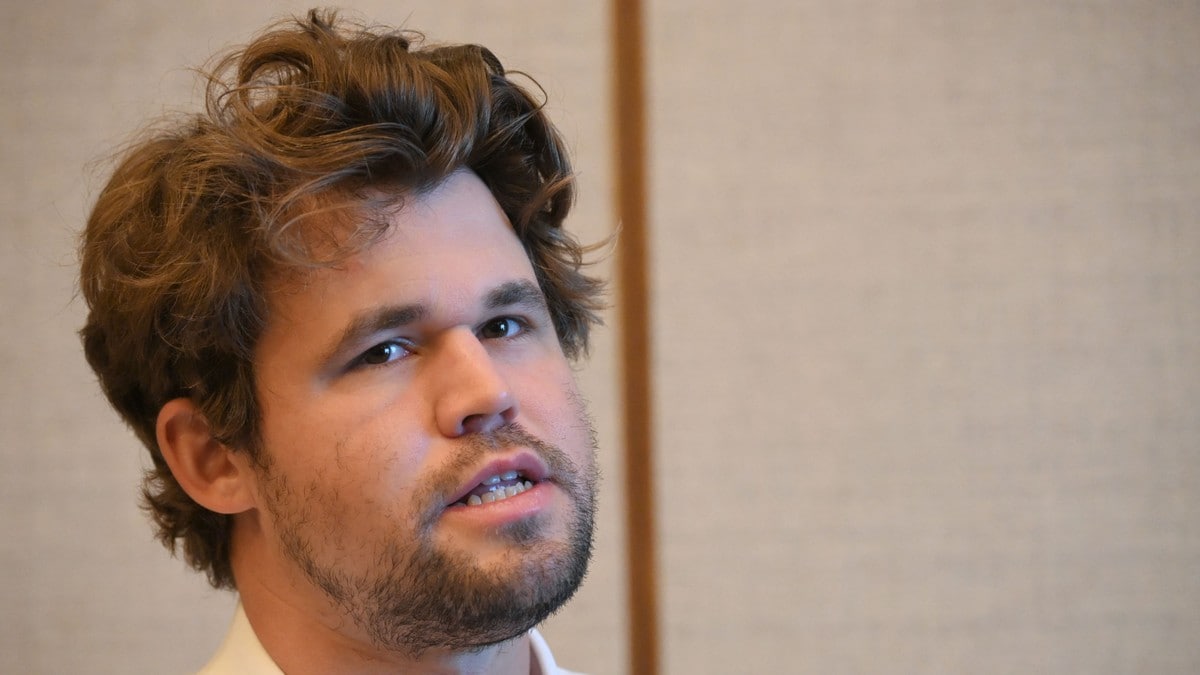 Magnus Carlsen utspilte motstanderen – klar for finale i esport-VM