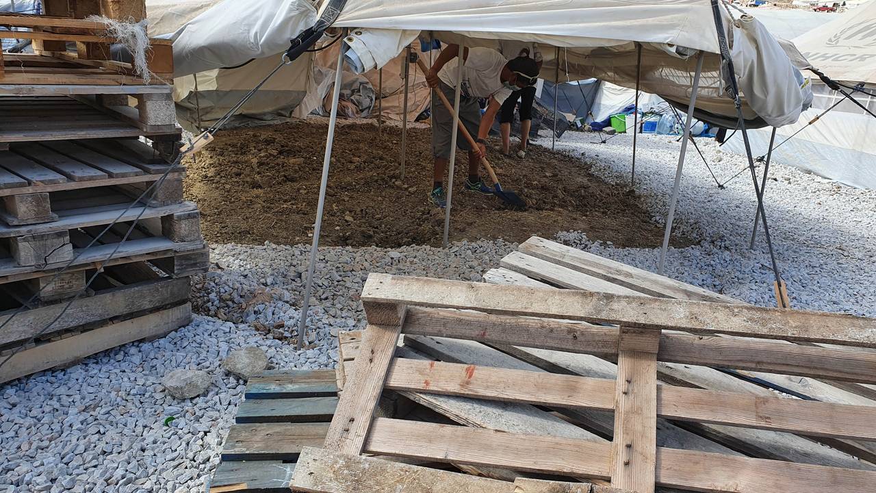 Ny flyktningleir Lesvos. Bildene har vi fått fra Barnepsykolog Katrin Glatz Brubakk.
