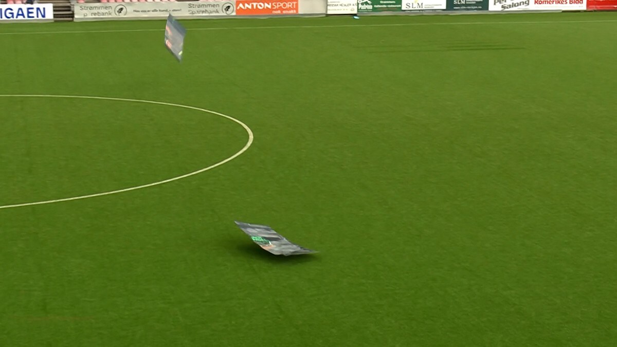 Kamp stoppet – reklameskilt flagret i luften: – Livsfarlig