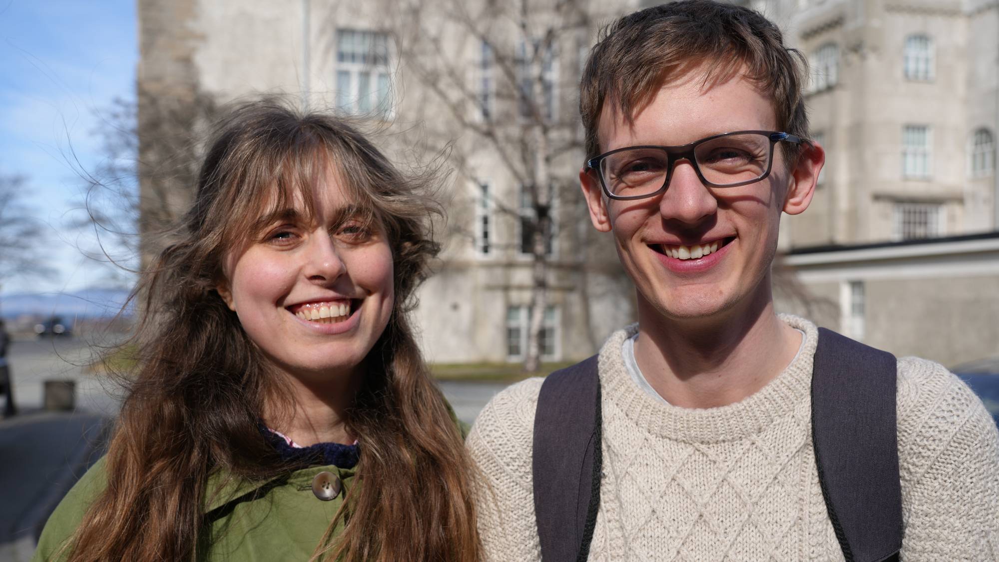 Teodor Fossdal og Maria Skretting på NTNU Gløshaugen 