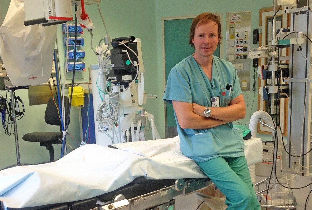 Rikshospitalet fraråder selvkirurgi på det sterkeste