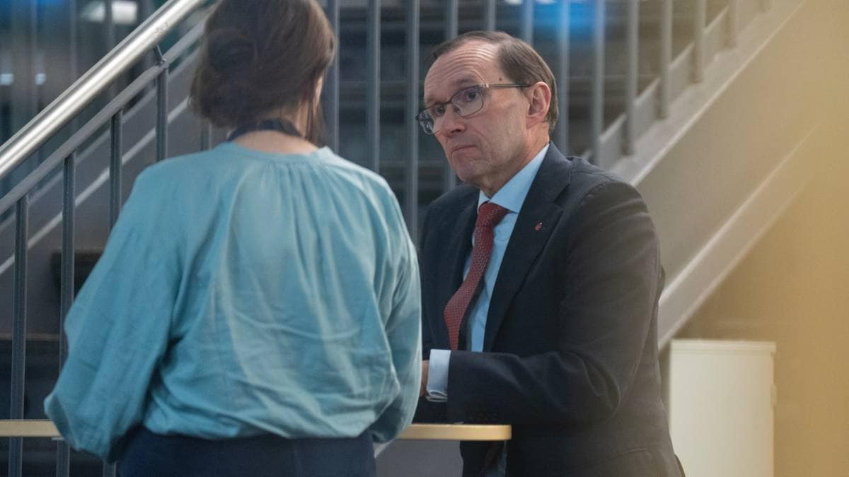 Epstein-svar fra utenriksministeren: Rødt mener mye gjenstår
