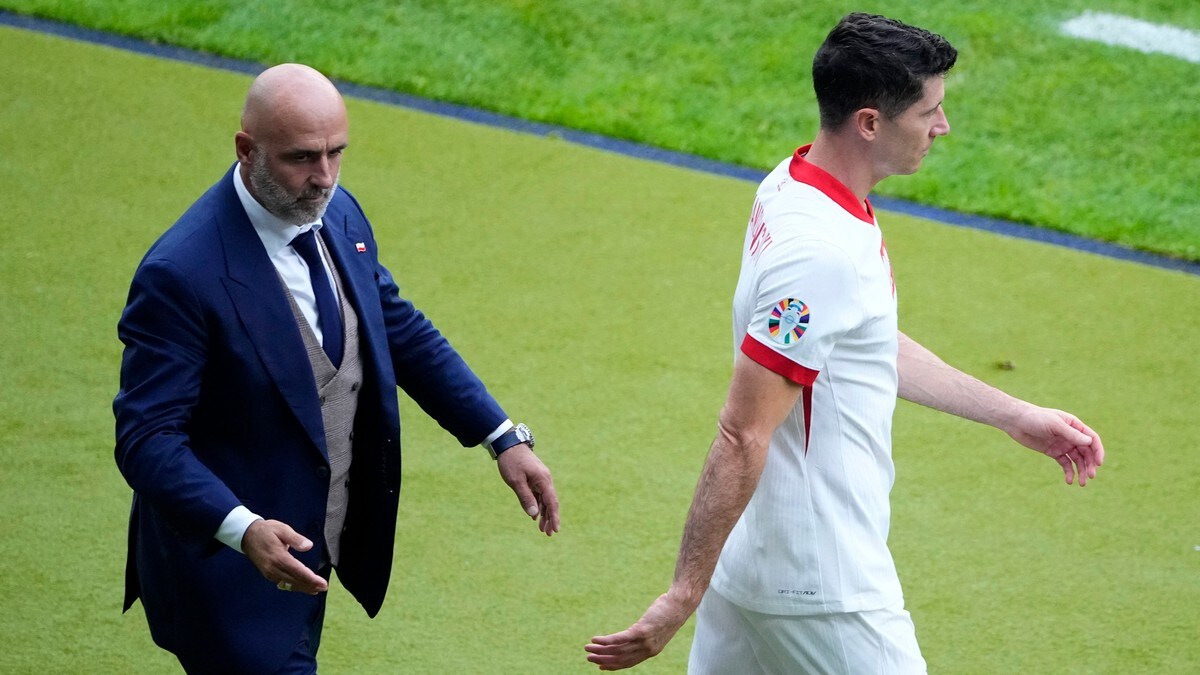 Polens landslagssjef trekker seg etter Lewandowski-bråket