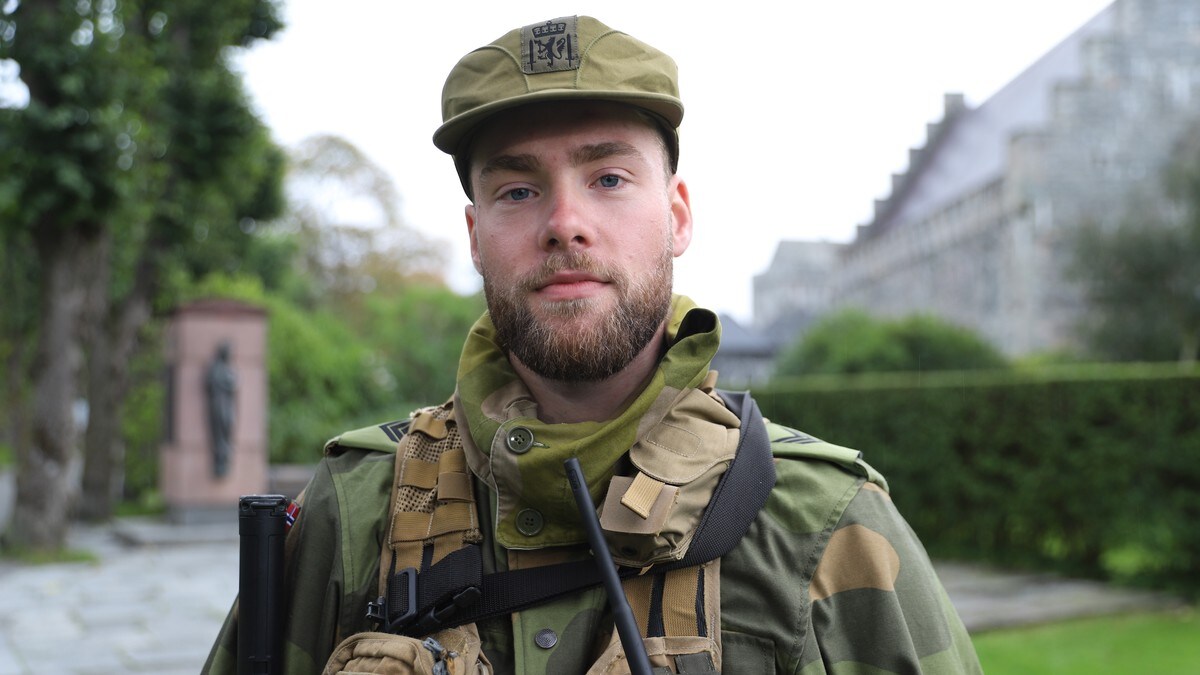 Jakob (23) leder HV-vaktlag i Bergen
