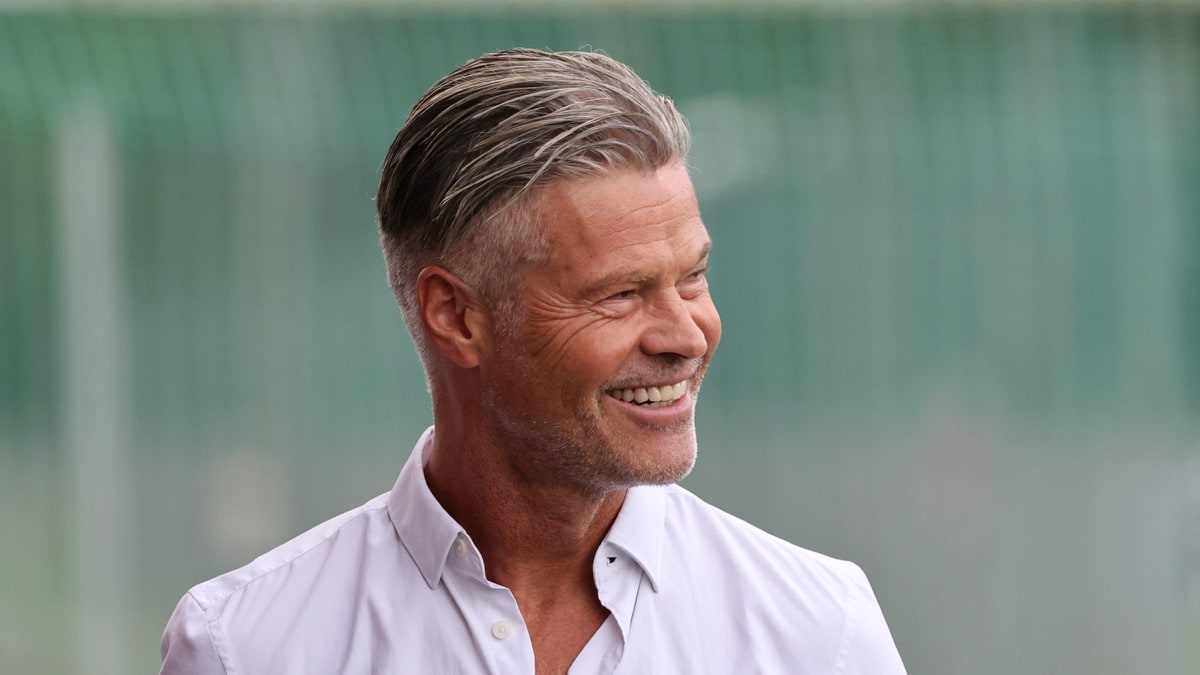 Vegard Hansen fortsetter i Arendal