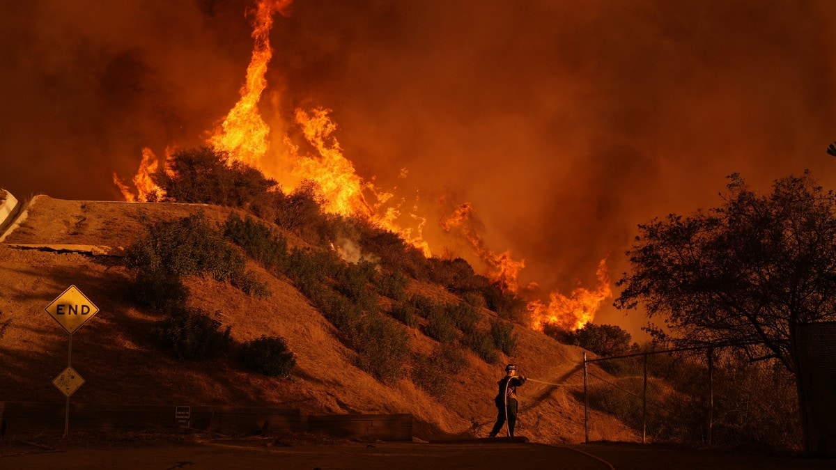 Minst 16 døde i Los Angeles-brannene