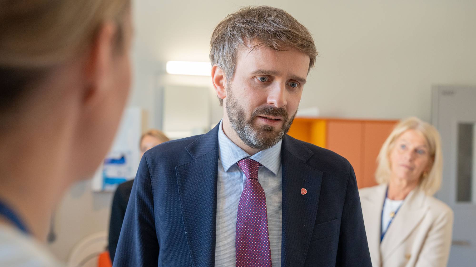 Helseministeren på sykehusbesøk